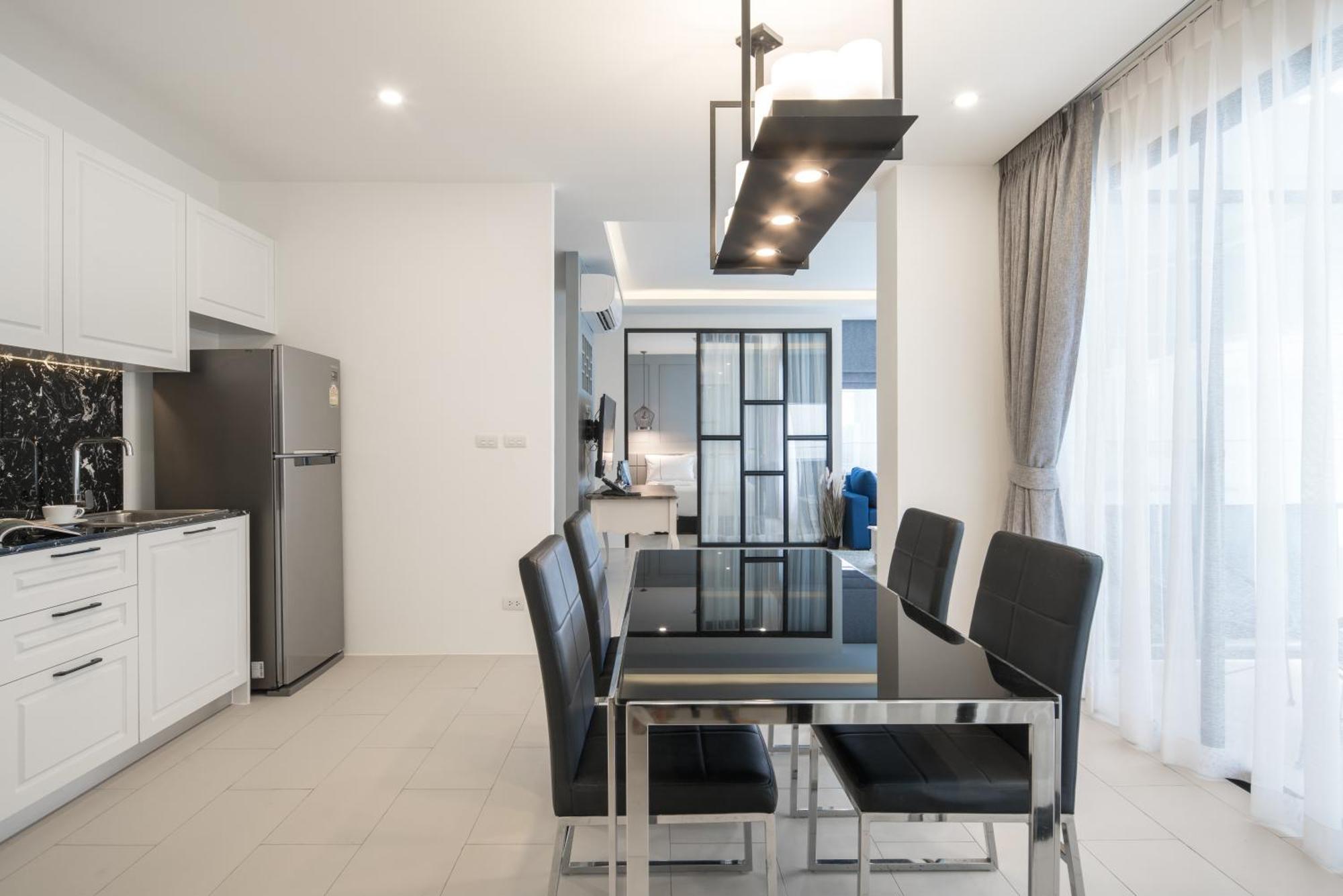 Palmyrah Surin Beach Residence الغرفة الصورة